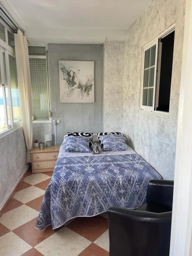 Appartement Entier Avec Vue Panoramique เบนัลมาเดนา ภายนอก รูปภาพ